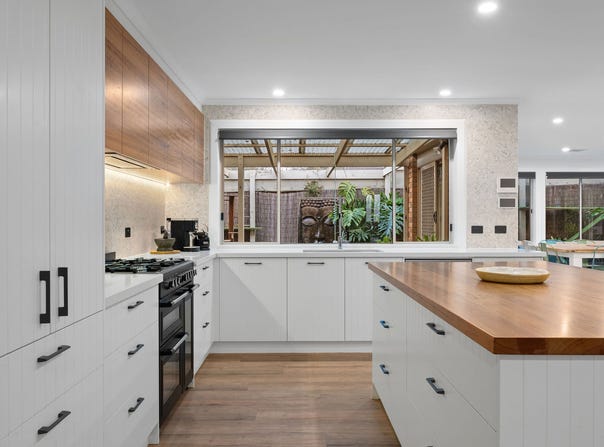 15 Beldarry Court, Mount Martha, Vic 3934
