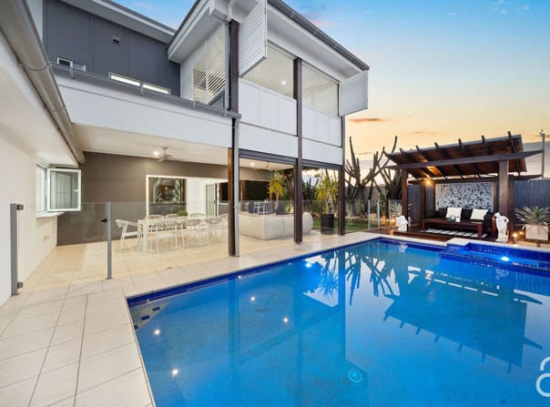 24 Coonang Crescent, Warana, Qld 4575