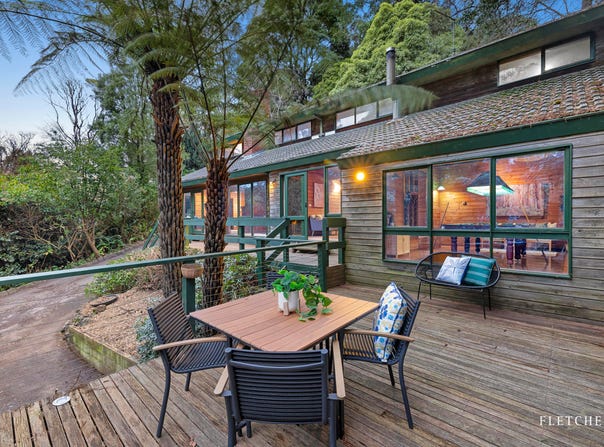 7 Broompark Crescent, Olinda, Vic 3788