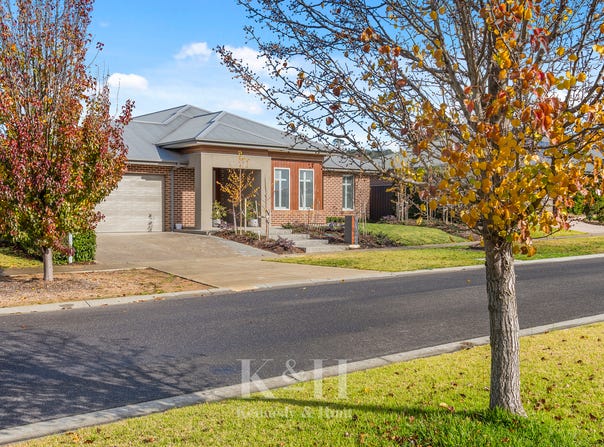 11 Morand Street, Gisborne, Vic 3437