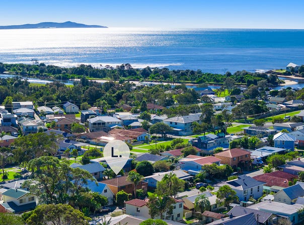 27 Hodgson Street, Crescent Head, NSW 2440