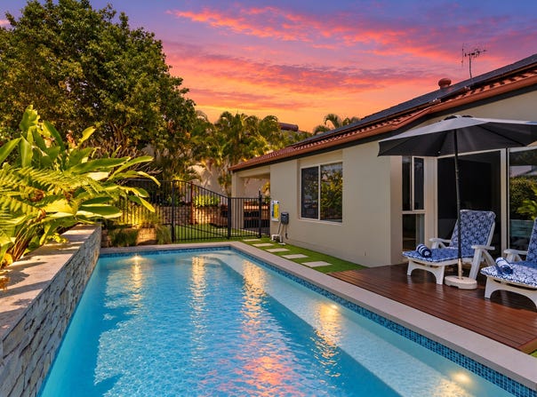 16 Pine Valley Drive, Robina, Qld 4226