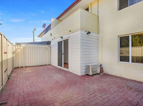 2/205 North Beach Drive, Tuart Hill, WA 6060