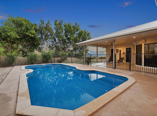 7 Gillies Court, Rural View, Qld 4740