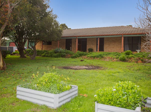 8 Coyne Street, Mount Helena, WA 6082