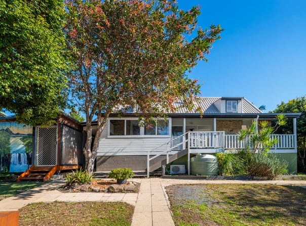 41 Ocean View Road, Arrawarra Headland, NSW 2456