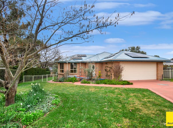 2 Johnson Avenue, Armidale, NSW 2350