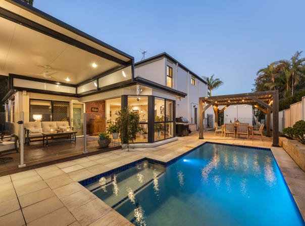 24 Blackbutt Place, Brookfield, Qld 4069
