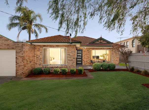 1/39  EULINGA ROAD, Clarinda, Vic 3169
