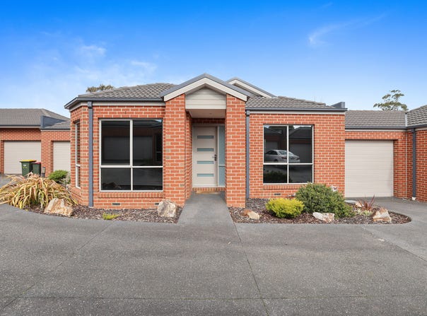 8/4 Hearn Street, Drouin, Vic 3818
