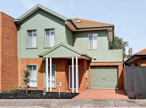 33 Balerno Circle, Gowanbrae, Vic 3043