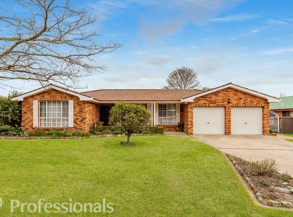 107 Burrendong Way, Orange, NSW 2800