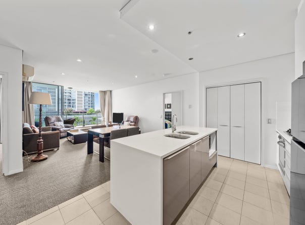 808/6 Aqua Street, Southport, Qld 4215