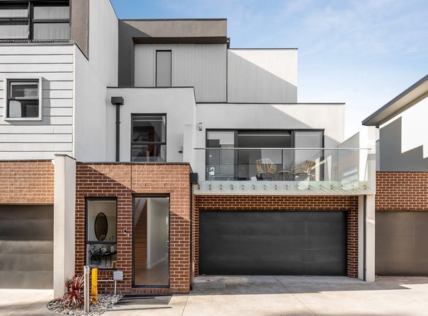 2/157 Southern Road, Heidelberg West, Vic 3081