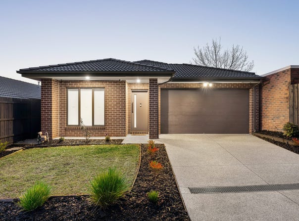 4 Emma Road, Croydon, Vic 3136