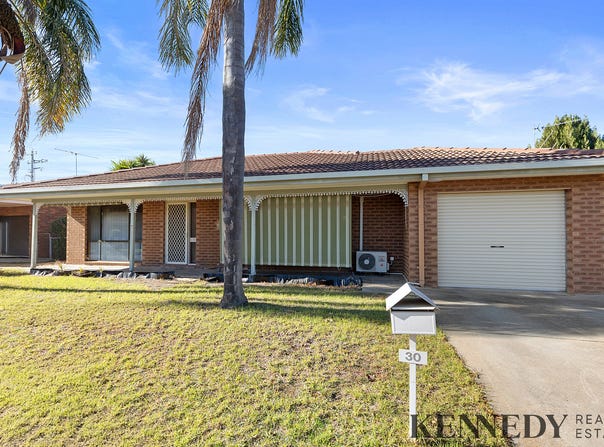 30 Sunshine Boulevard, Mulwala, NSW 2647