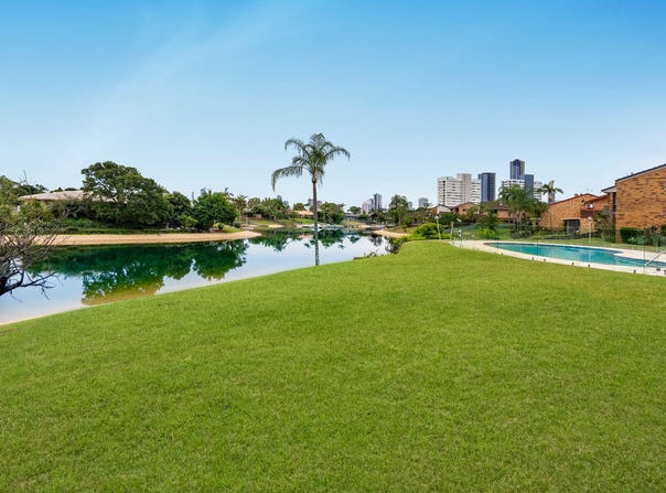 3/14 DUNLOP COURT, Mermaid Waters, Qld 4218