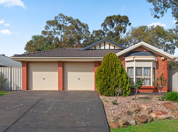2 Jacaranda Drive, Craigmore, SA 5114