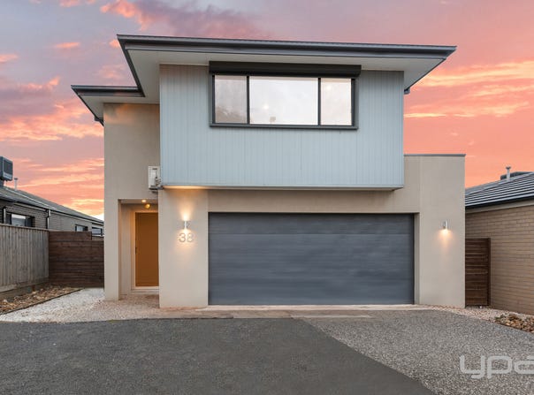 38 Galveston Avenue, Fraser Rise, Vic 3336