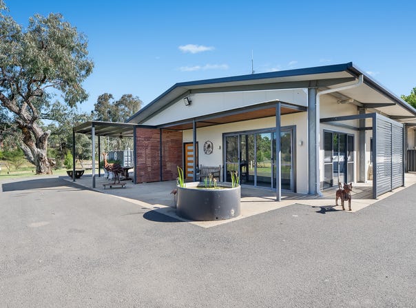 92 Packham Drive, Molong, NSW 2866