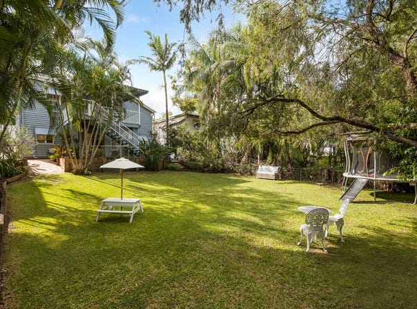 25 Belgrave Street, Balmoral, Qld 4171