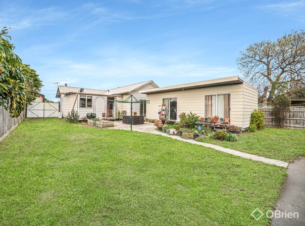 12 Levuka Street, Seaford, Vic 3198