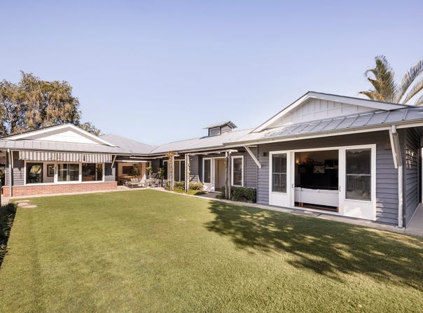 10 Kinmond Avenue, Wavell Heights, Qld 4012