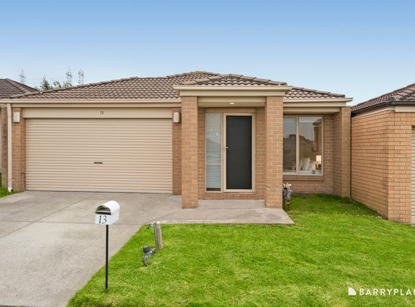 13 Jennifer Court, Pakenham, Vic 3810