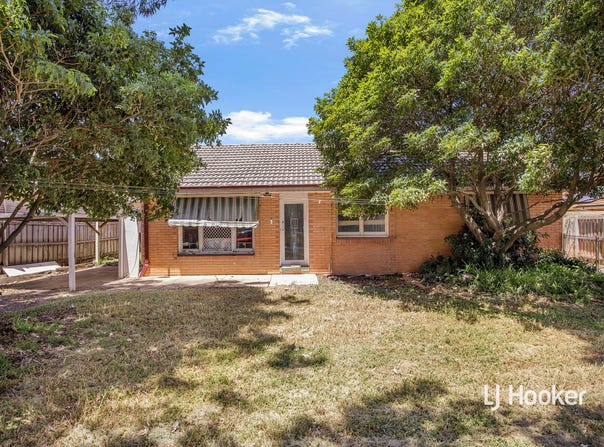 1/13 Mambourin Street, Werribee, Vic 3030