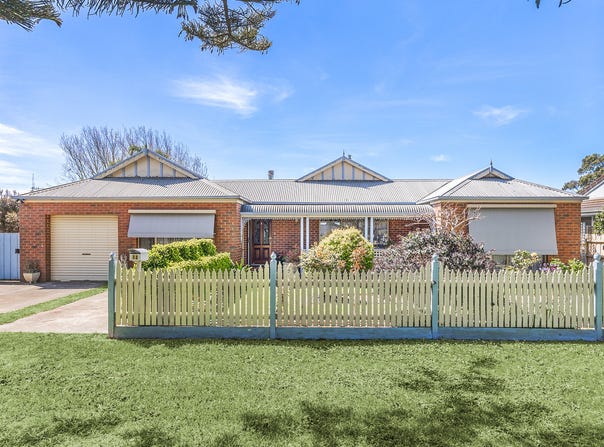 12 High Street, Koroit, Vic 3282