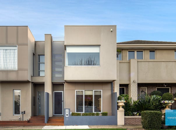 15 Bay Street, Caroline Springs, Vic 3023