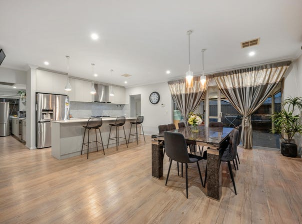 10 Clematis Street, Byford, WA 6122