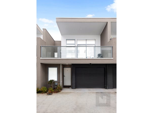 12/49 Rosamond Road, Maidstone, Vic 3012