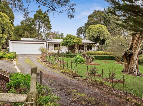 12 Beves Lane, Woodend, Vic 3442