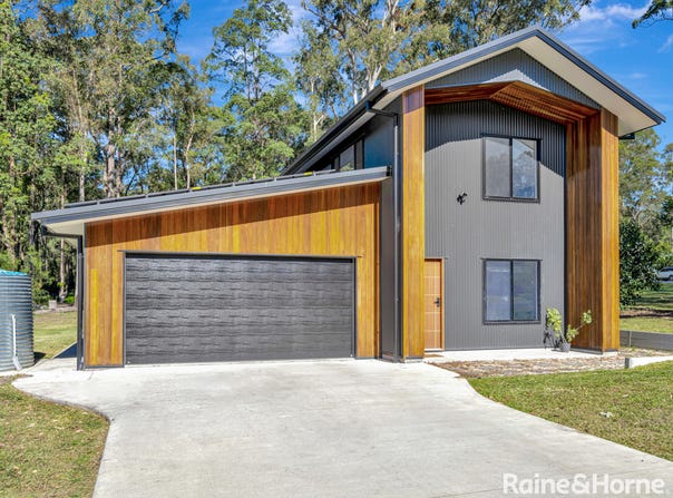8 Wild Goose Chase, Woombah, NSW 2469
