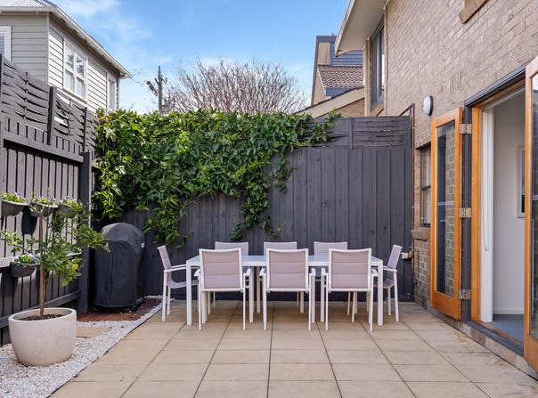 4/10 Tooronga Road, Malvern East, Vic 3145