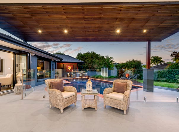 3 Shoreham Chase, Arundel, Qld 4214