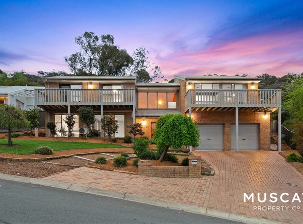 33 Sparkes Close, Fadden, ACT 2904
