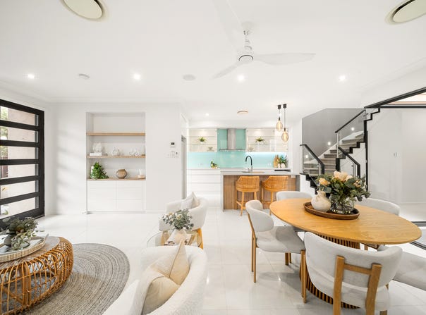 15 Lighthouse Circuit, Birtinya, Qld 4575