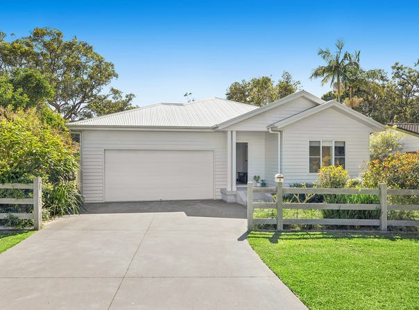 9 Three Points Avenue, Macmasters Beach, NSW 2251