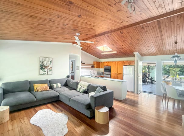 5 Wharf Street, Macleay Island, Qld 4184