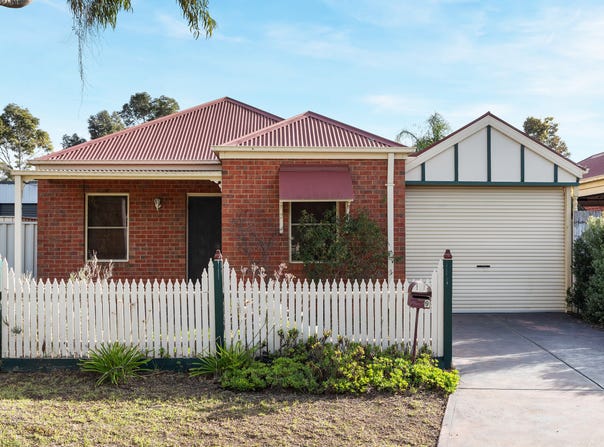 9 Simpson Place, Caroline Springs, Vic 3023