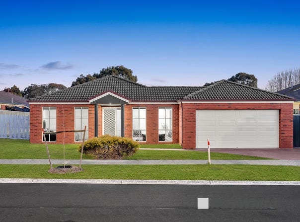 11 Lochgreen View, Cranbourne, Vic 3977