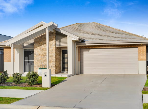 61 Austen Boulevard, Spring Farm, NSW 2570