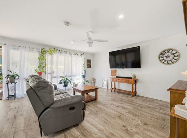 1/64 Lake Road, Port Macquarie, NSW 2444