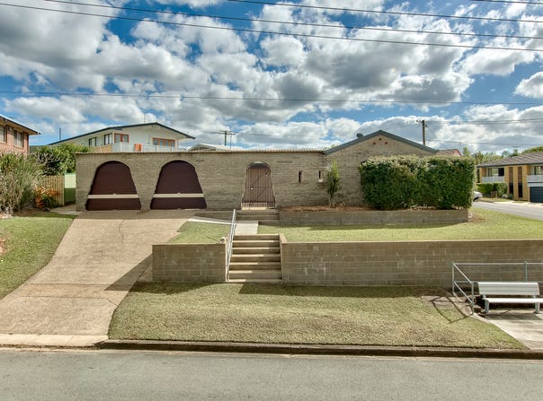 18 Langura Crescent, Ferny Hills, Qld 4055