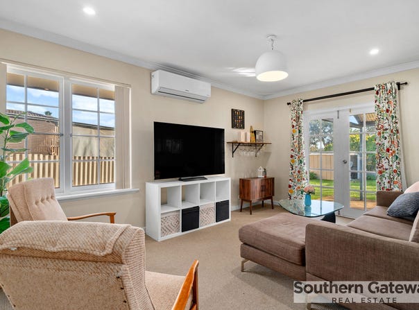 17 Mulligan Way, Orelia, WA 6167