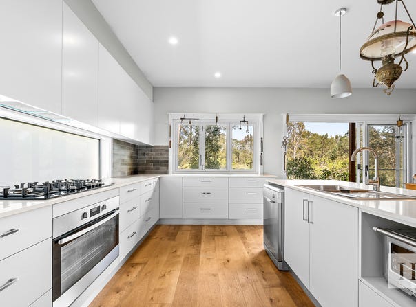 10 Windsorgreen Drive, Wyong, NSW 2259