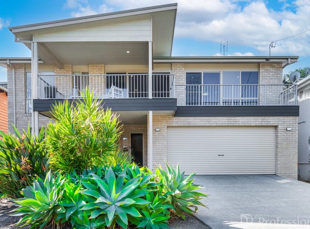 52 Pipers Bay Drive, Forster, NSW 2428