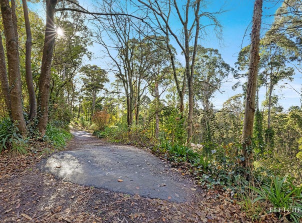 29 Olinda Creek Road, Kalorama, Vic 3766